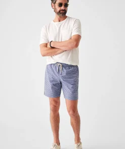 Outlet Beacon Trunk (7