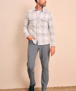 Outlet Legend™ Sweater Shirt - Shirts