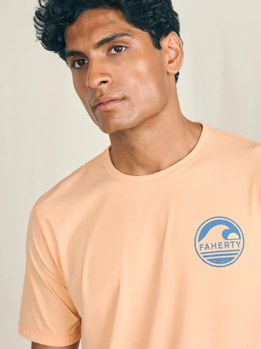 Discount Shorelite Short-Sleeve Tech Tee - T-Shirts & Henleys